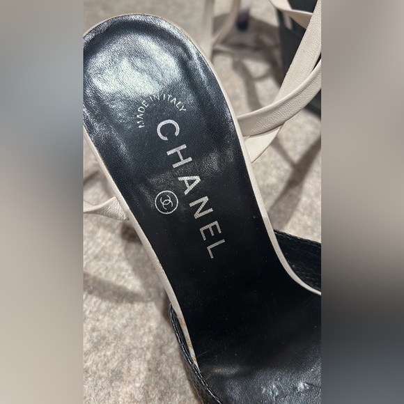 CHANEL heels with a leather ankle ties size 38.5 - Picture 10 of 15